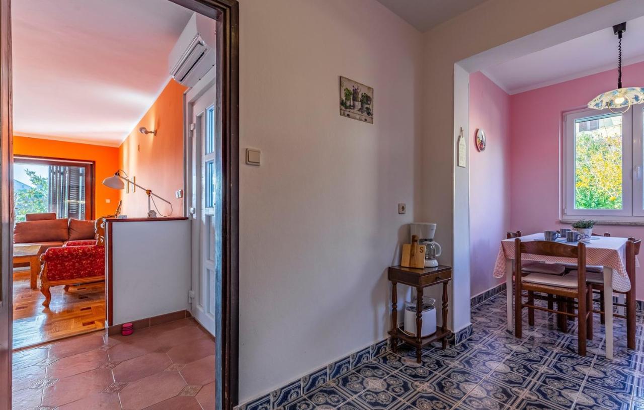 Apartments Pimpinella Premantura Exterior photo
