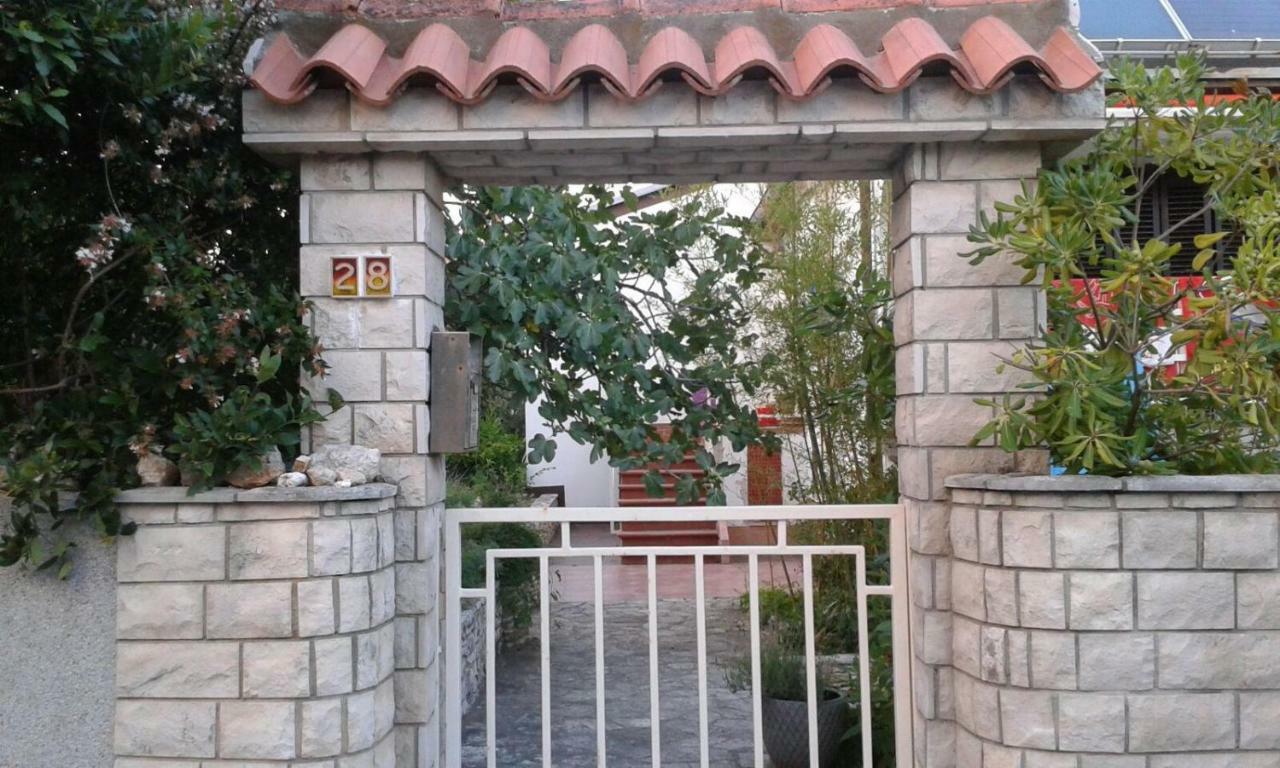 Apartments Pimpinella Premantura Exterior photo